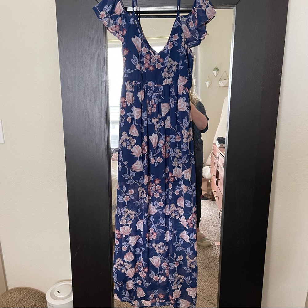 Cold shoulder navy floral maxi